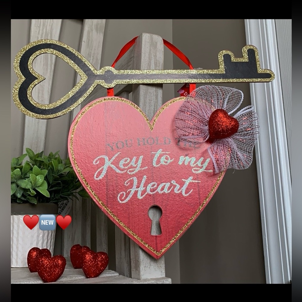 Valentine’s Day  Wall or Door Hanging  ❤️🆕❤️ 2 for $14